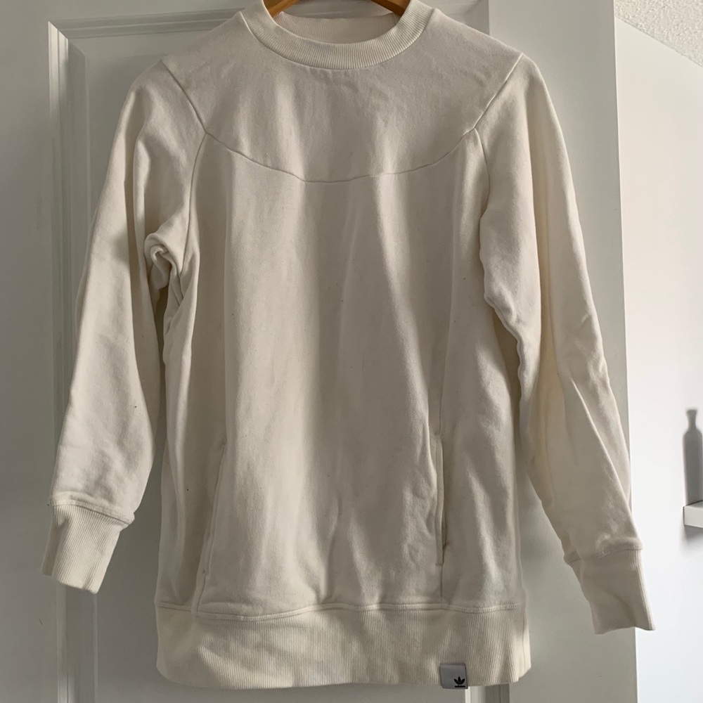 NWOT adidas Originals XbyO Crewneck